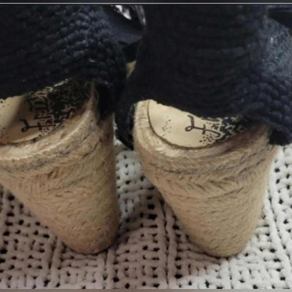 Free People Wedge Sandals Size 38